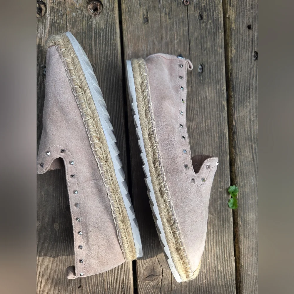 Marc Fisher Studded Espadrille Slip On Sneakers Beige Suede Flats 8.5